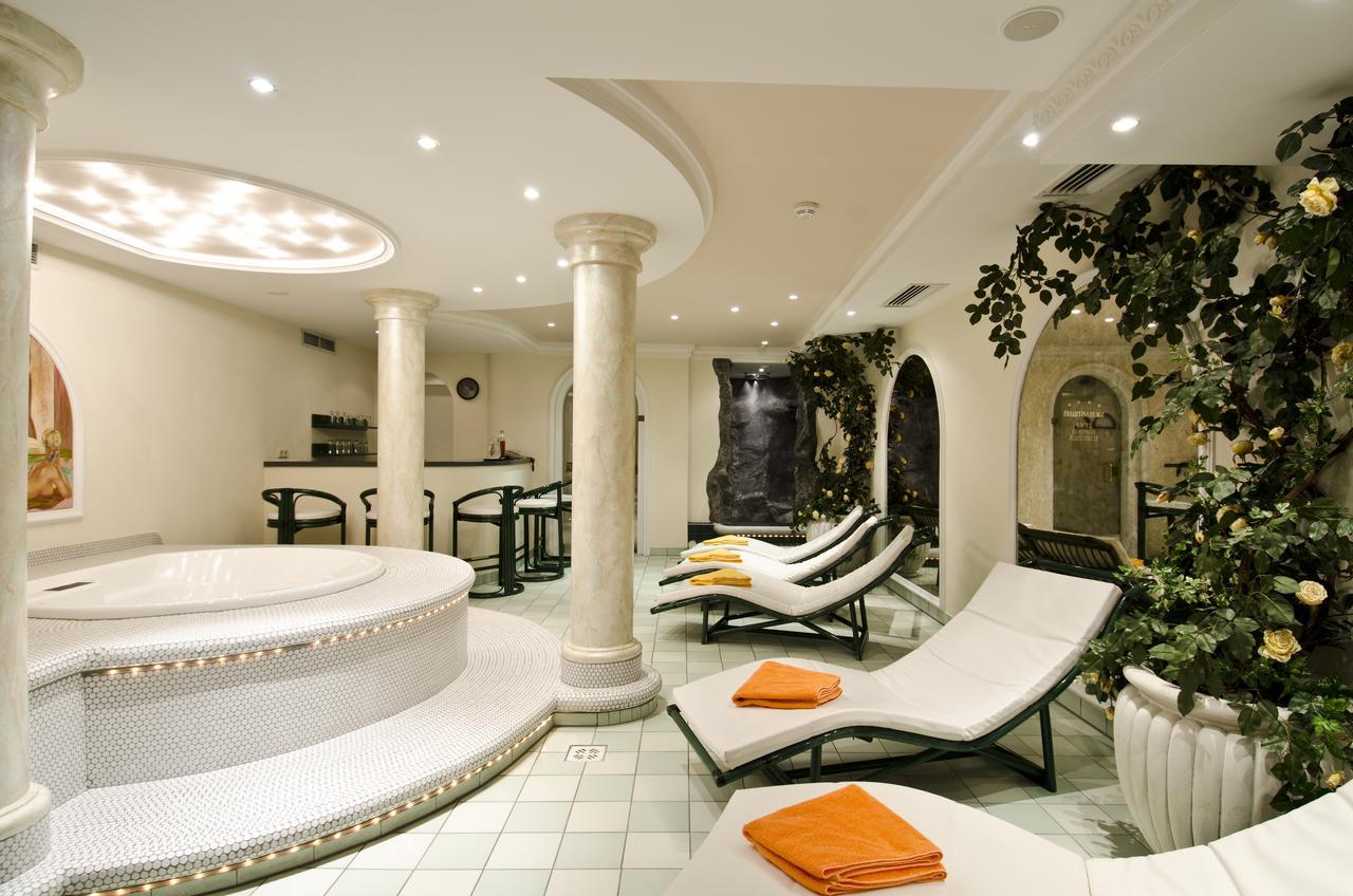 Hotel Garni Astoria Ischgl Ngoại thất bức ảnh